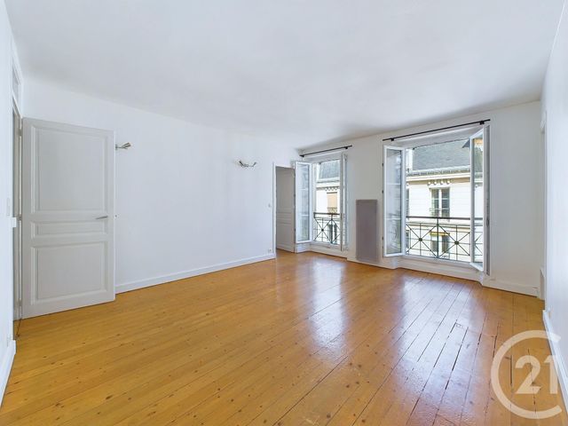 Appartement F2 à vendre - 2 pièces - 48.0 m2 - PARIS - 75011 - ILE-DE-FRANCE - Century 21 Chorus Saint-Antoine